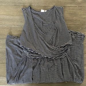 Gap maternity/nursing dress